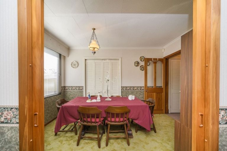 Photo of property in 16 Ashford Avenue, Hokowhitu, Palmerston North, 4410