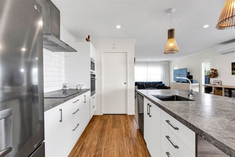 Photo of property in 18a Jules Crescent, Bell Block, New Plymouth, 4312