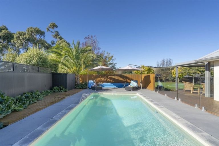 Photo of property in 55 Kennedys Bush Road, Halswell, Christchurch, 8025