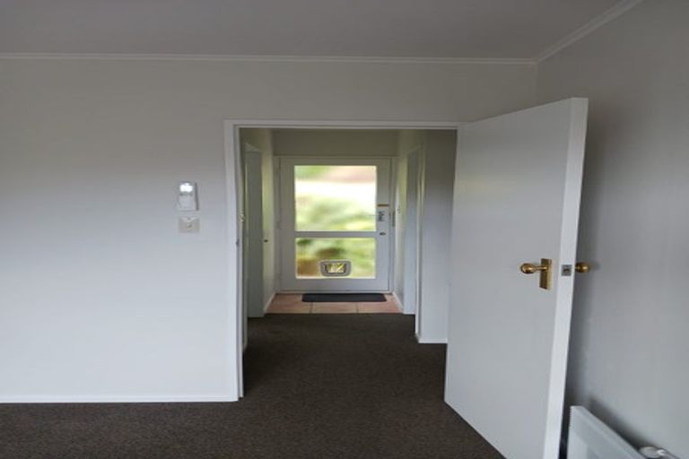 Photo of property in 15b Dormar Place, Churton Park, Wellington, 6037