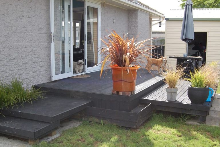 Photo of property in 23 Barclay Place, Burwood, Christchurch, 8061