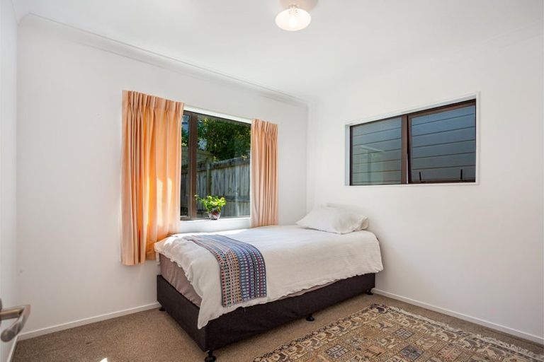 Photo of property in 88a West Harbour Drive, West Harbour, Auckland, 0618