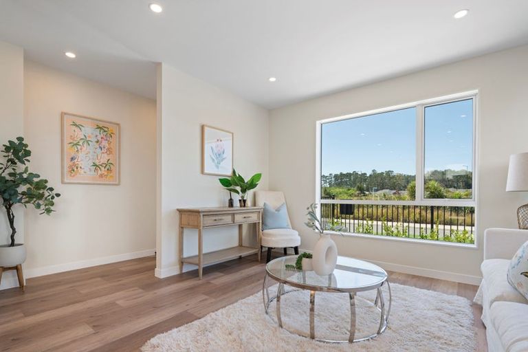 Photo of property in 19a Resnik Crescent, 0810