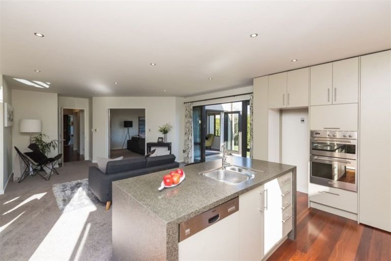 Photo of property in 2 Westburn Terrace, Burnside, Christchurch, 8041