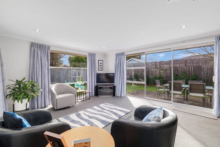 Photo of property in 33c Wilsons Road South, Saint Martins, Christchurch, 8022