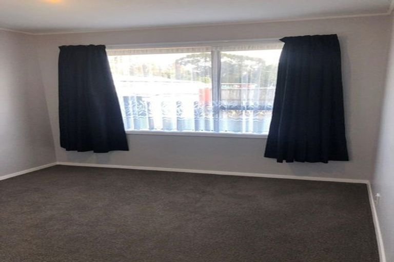 Photo of property in 7 Compton Street, Woolston, Christchurch, 8062