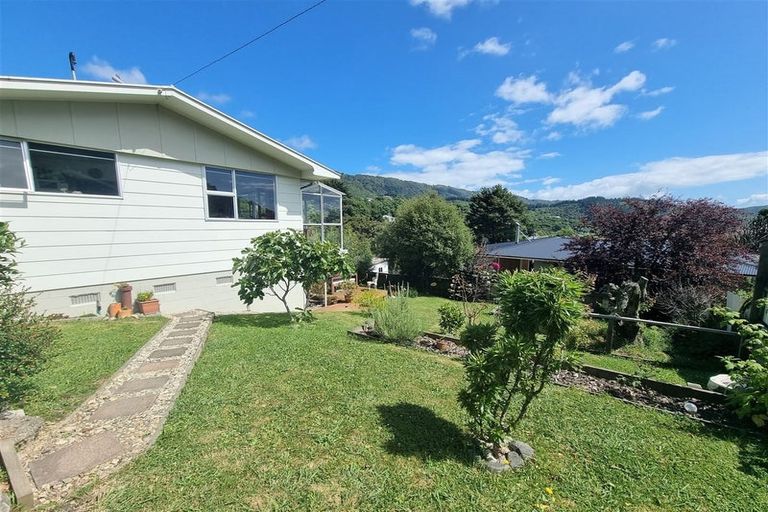 Photo of property in 71a Kent Street, Picton, 7220