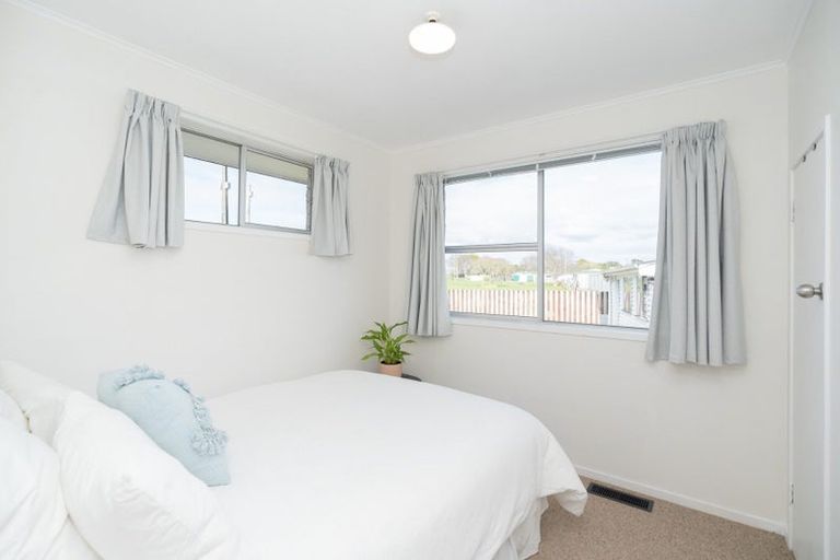 Photo of property in 49 Rhonda Avenue, Deanwell, Hamilton, 3206