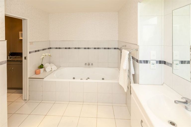 Photo of property in 88 Matatua Road, Raumati Beach, Paraparaumu, 5032