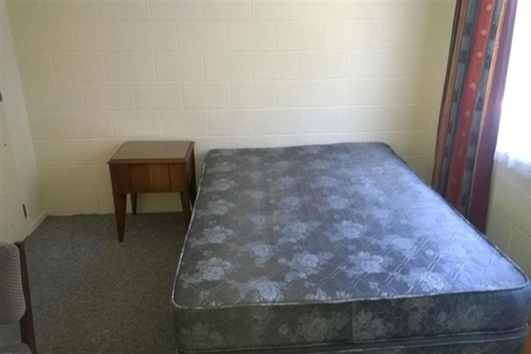 Photo of property in 2 Don Croot Street, Morningside, Auckland, 1021