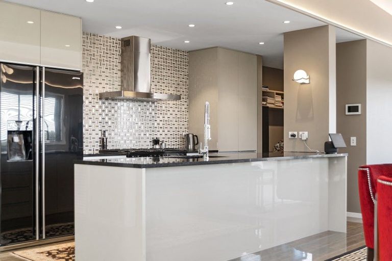 Photo of property in 11 Janice Place, Mount Pleasant, Christchurch, 8081