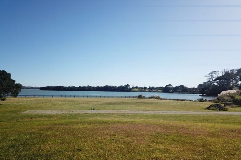 Photo of property in 17 Goble Road, Clarks Beach, 2679