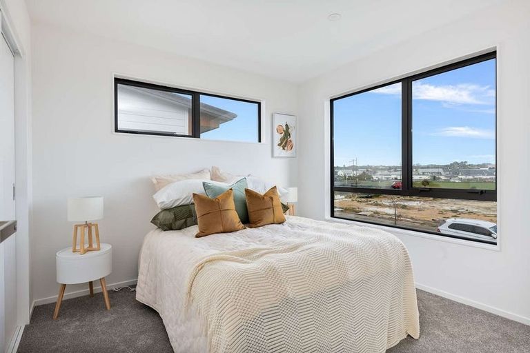 Photo of property in 30 Whakato Avenue, Kumeu, 0810