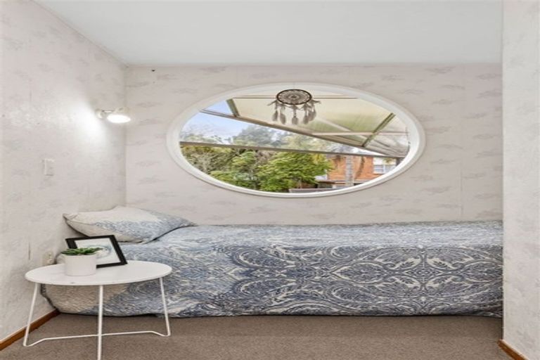 Photo of property in 38 Normanton Street, Glenfield, Auckland, 0629