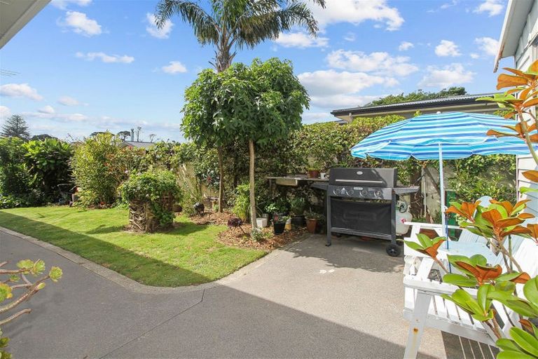 Photo of property in 48 Wharf Road, Clarks Beach, Pukekohe, 2679