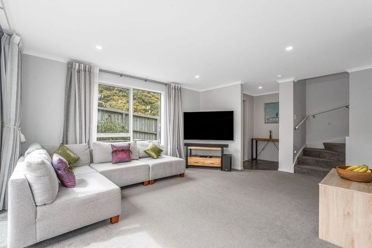 Photo of property in 190 Navigation Drive, Whitby, Porirua, 5024