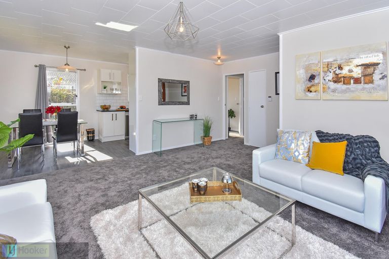 Photo of property in 10 Agar Place, Favona, Auckland, 2024