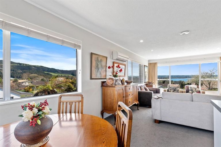 Photo of property in 3a Leo Place, Kawaha Point, Rotorua, 3010