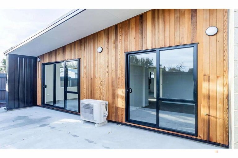 Photo of property in 8b Holmes Street, Waimate, 7924