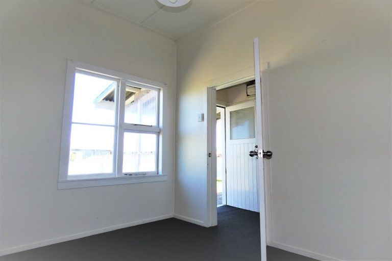 Photo of property in 29 Derby Street, Westport, 7825