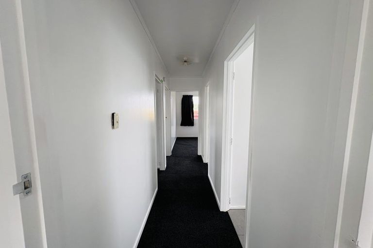 Photo of property in 43 Acacia Street, Kelvin Grove, Palmerston North, 4414