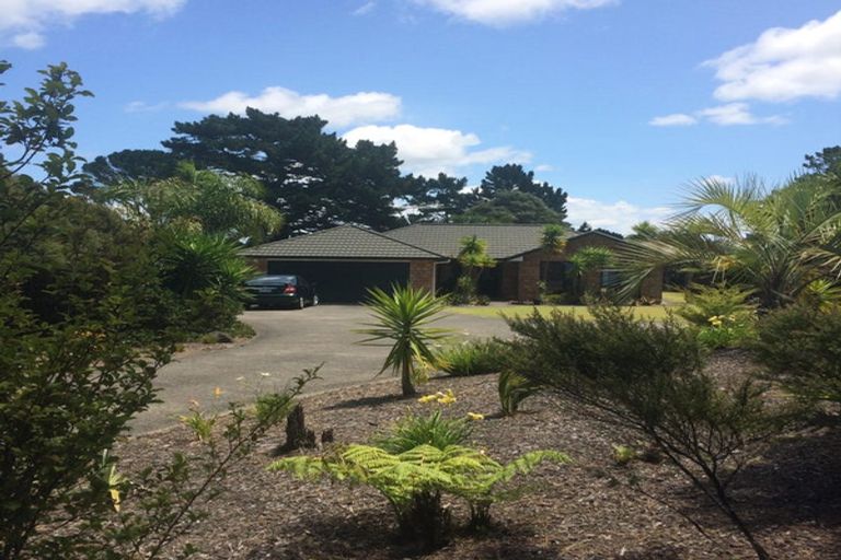 Photo of property in 1204 East Coast Road, Redvale, Albany, 0794