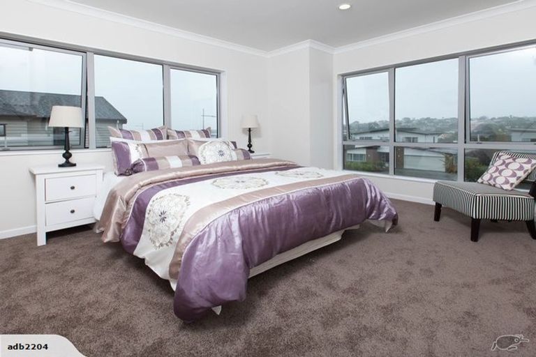 Photo of property in 35 Remuremu Street, Long Bay, Auckland, 0630