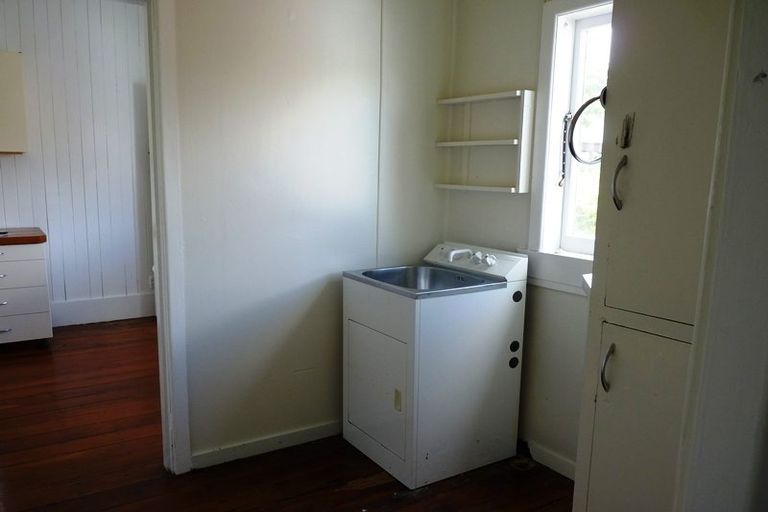 Photo of property in 62 St Michaels Avenue, Point Chevalier, Auckland, 1022
