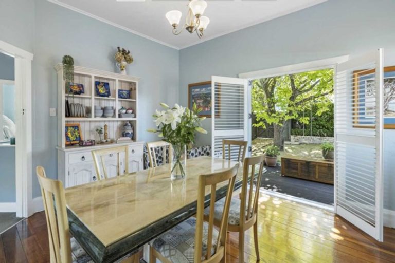 Photo of property in 8 Bracken Avenue, Takapuna, Auckland, 0622