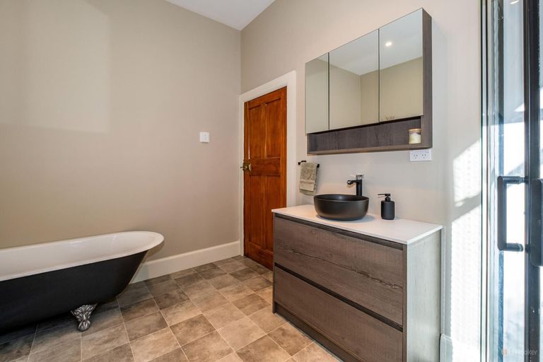 Photo of property in 29 Main Road, Pleasant Point, 7903