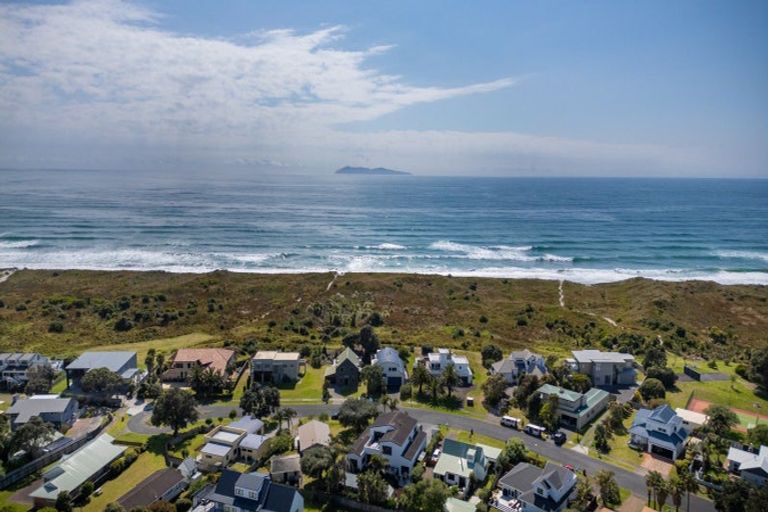 Photo of property in 14b Wakanoi Place, Bowentown, Waihi Beach, 3177