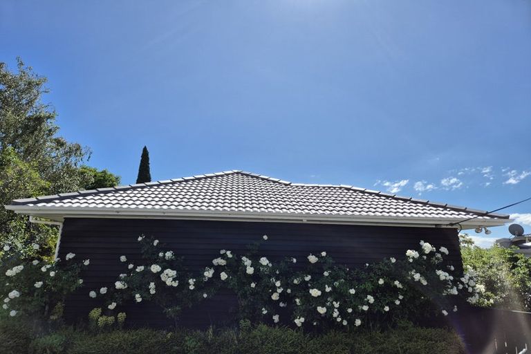 Photo of property in 17 Arataki Road, Havelock North, 4130