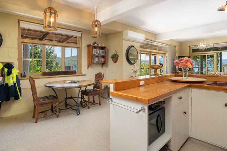 Photo of property in 51 Boons Valley Road, Waikawa, Picton, 7220