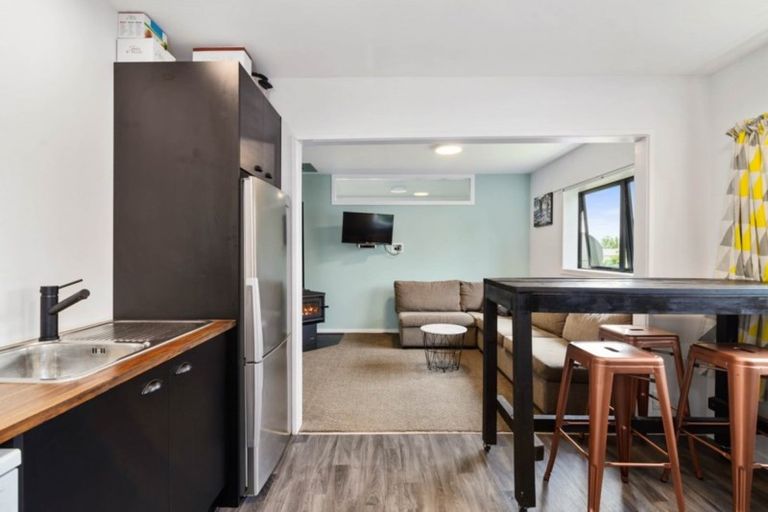 Photo of property in 16 Charles Road, Hannahs Bay, Rotorua, 3010