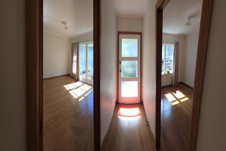 Photo of property in 7 Corin Avenue, Manurewa, Auckland, 2102