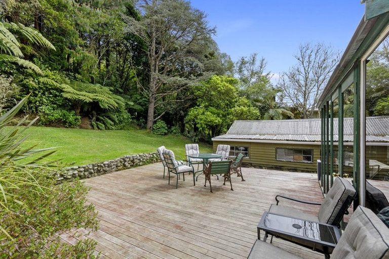 Photo of property in 496 Stokes Valley Road, Stokes Valley, Lower Hutt, 5019