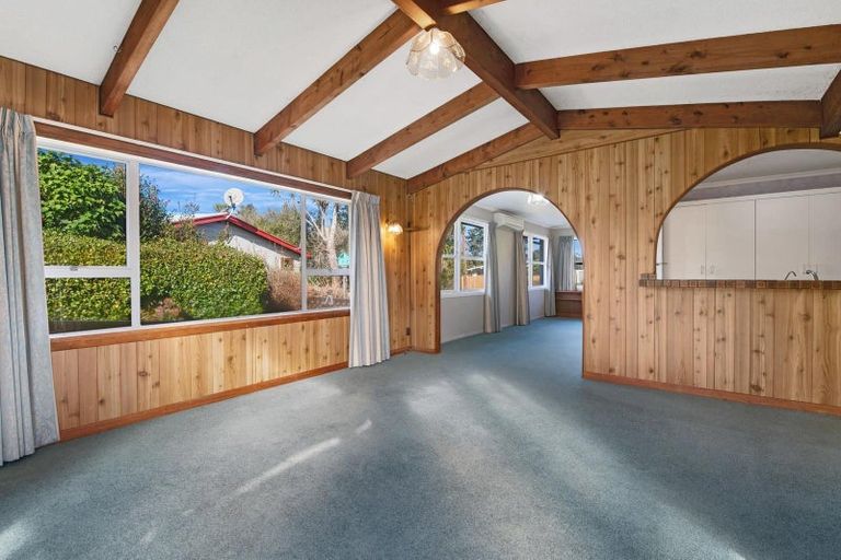 Photo of property in 14 Darroch Street, Fairy Springs, Rotorua, 3015