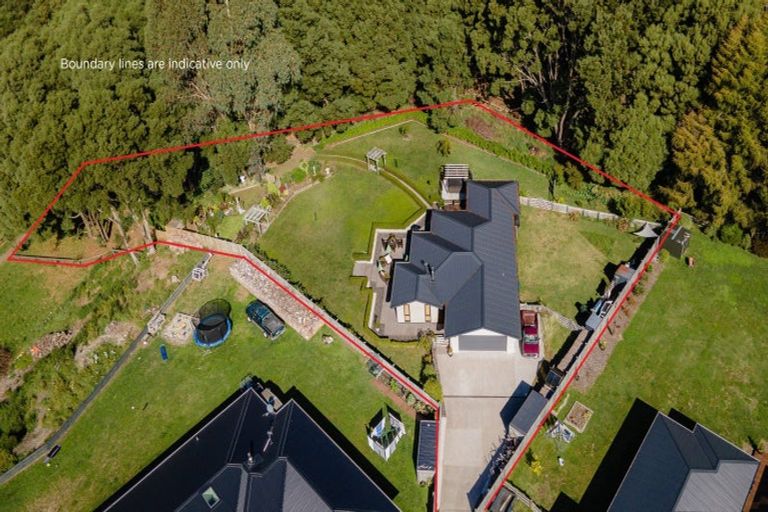 Photo of property in 16 Karaka Place, Kinloch, Taupo, 3377