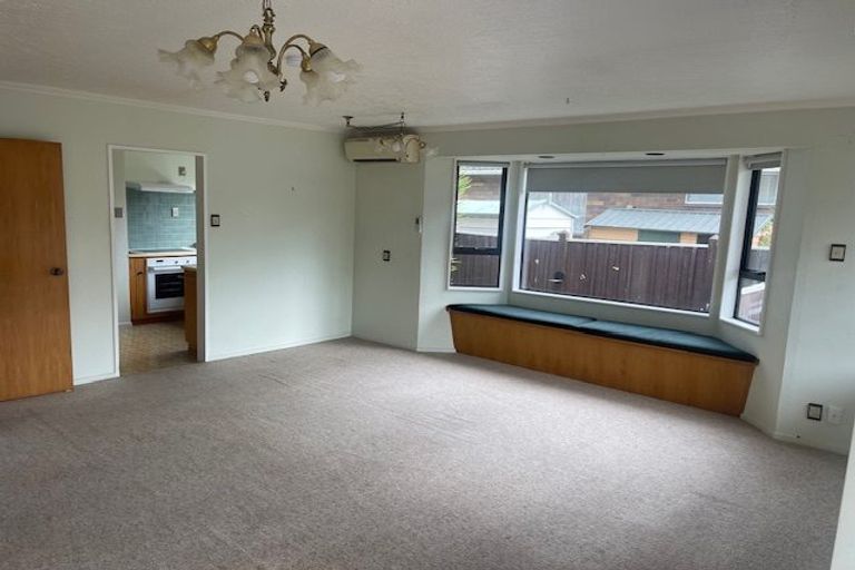 Photo of property in 1/9 Hay Street, Ebdentown, Upper Hutt, 5018