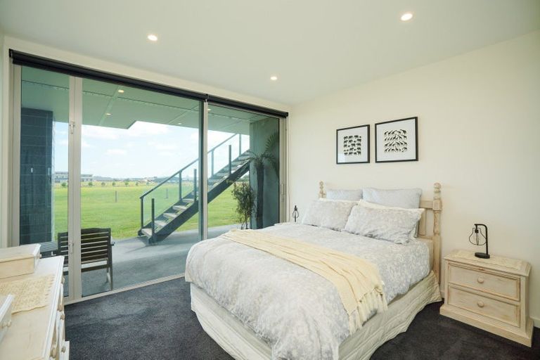 Photo of property in 89 Sunrise Drive, Seaward Bush, Invercargill, 9812