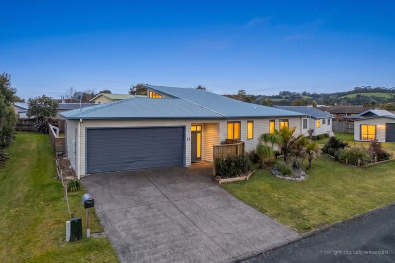 Photo of property in 21 Charles Green Drive, Cooks Beach, Whitianga, 3591