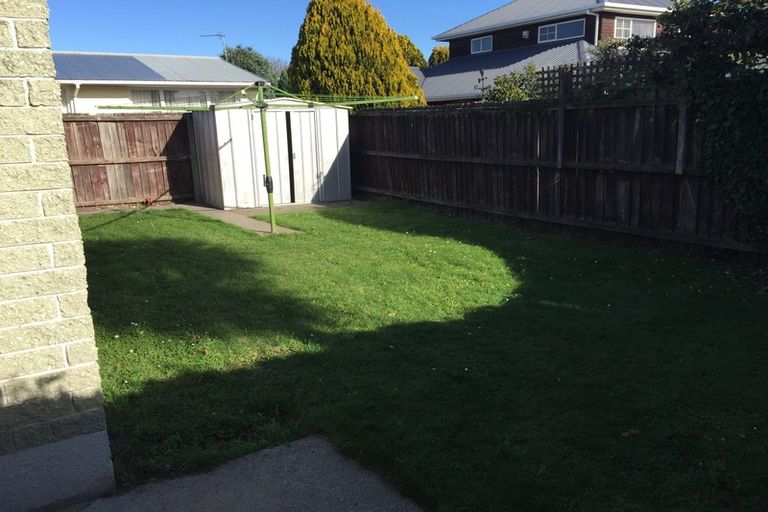 Photo of property in 2/211 Withells Road, Avonhead, Christchurch, 8042