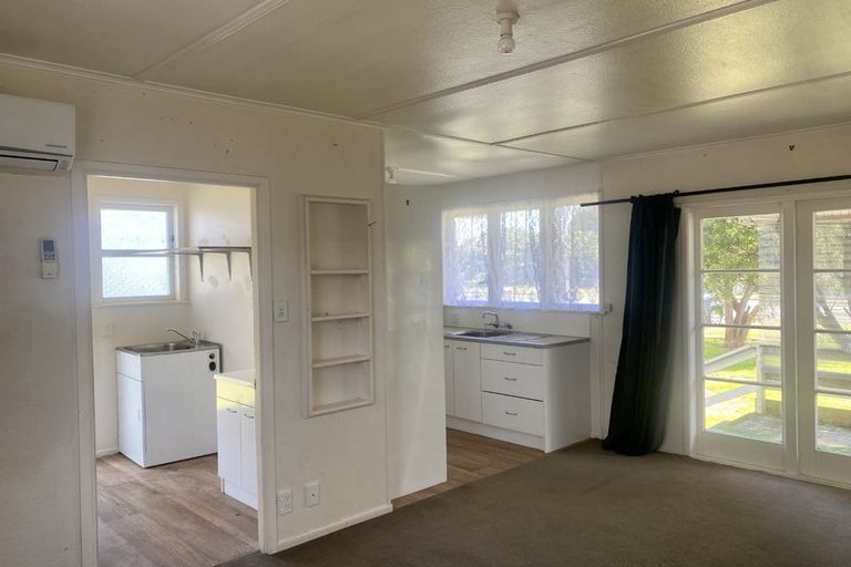 Photo of property in 8 Robinson Avenue, Holdens Bay, Rotorua, 3010