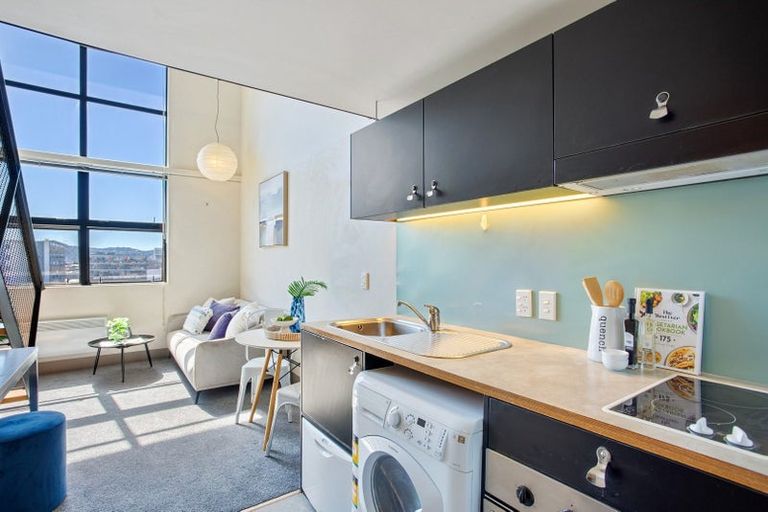 Photo of property in Urbane Apartments, 44/29 Webb Street, Mount Cook, Wellington, 6011