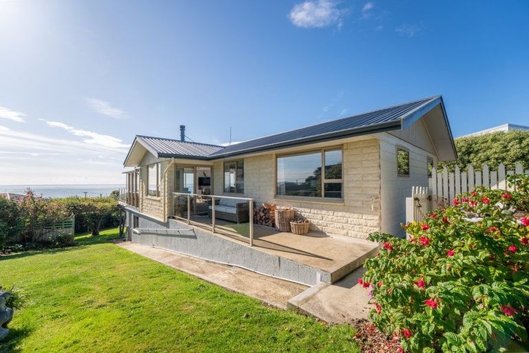 Photo of property in 21 Nasmyth Street, Kakanui, Oamaru, 9495