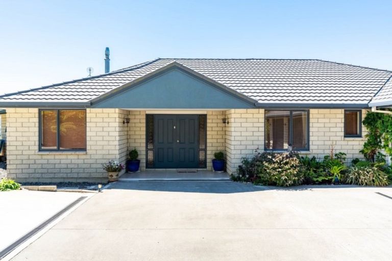 Photo of property in 2 Coastview Lane, Mangawhai, 0975