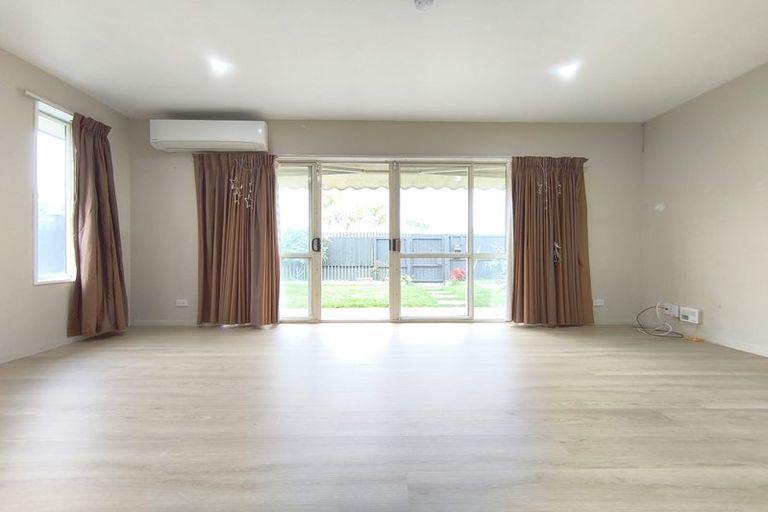 Photo of property in 2 Cardigan Bay Place, Addington, Christchurch, 8024