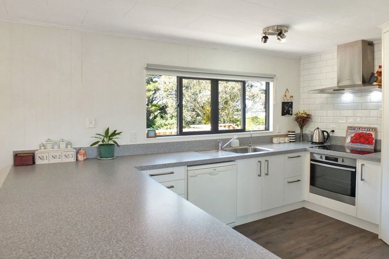 Photo of property in 25 Cousins Avenue East, Foxton Beach, Foxton, 4815