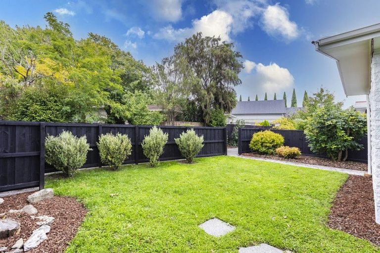 Photo of property in 1/78 Saint James Avenue, Papanui, Christchurch, 8053