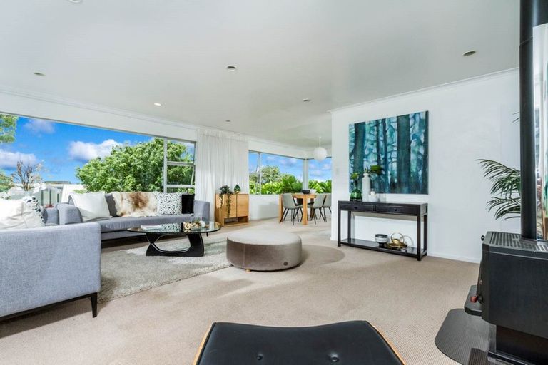 Photo of property in 5 Kilduff Place, Mairangi Bay, Auckland, 0630